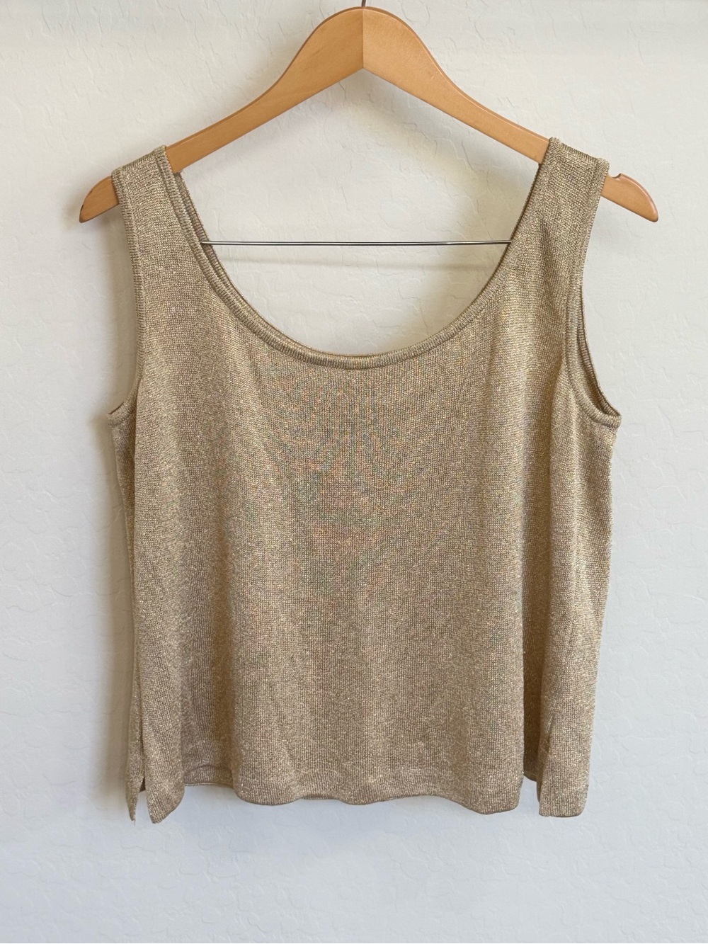 St. John Basics Gold Metallic Shimmer Santana Knit Scoop Neck Tank Top Large